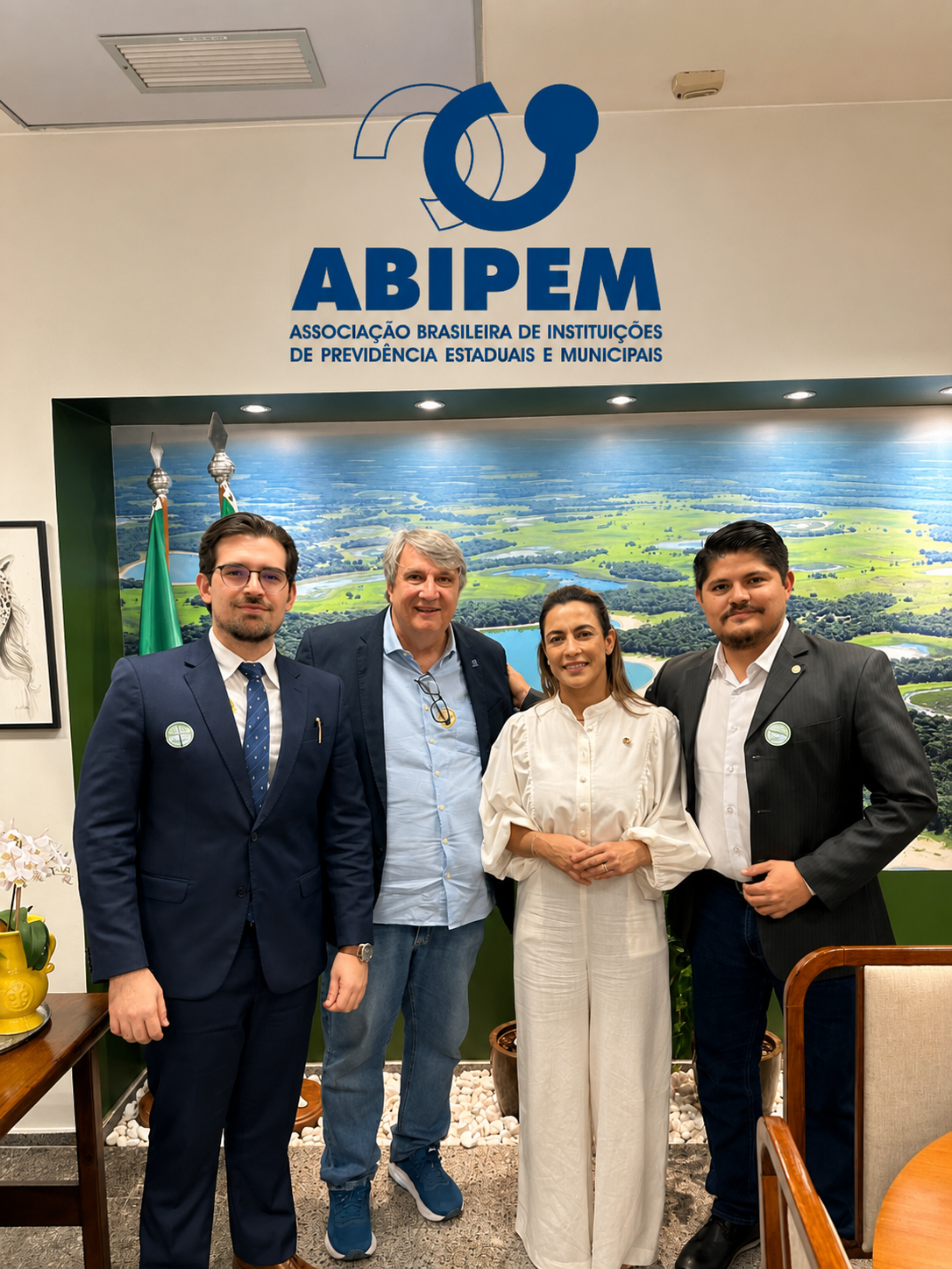 ABIPEM e ADIMP-MS apresentam pauta para atualização da legislação dos RPPS à senadora Soraya Thronicke