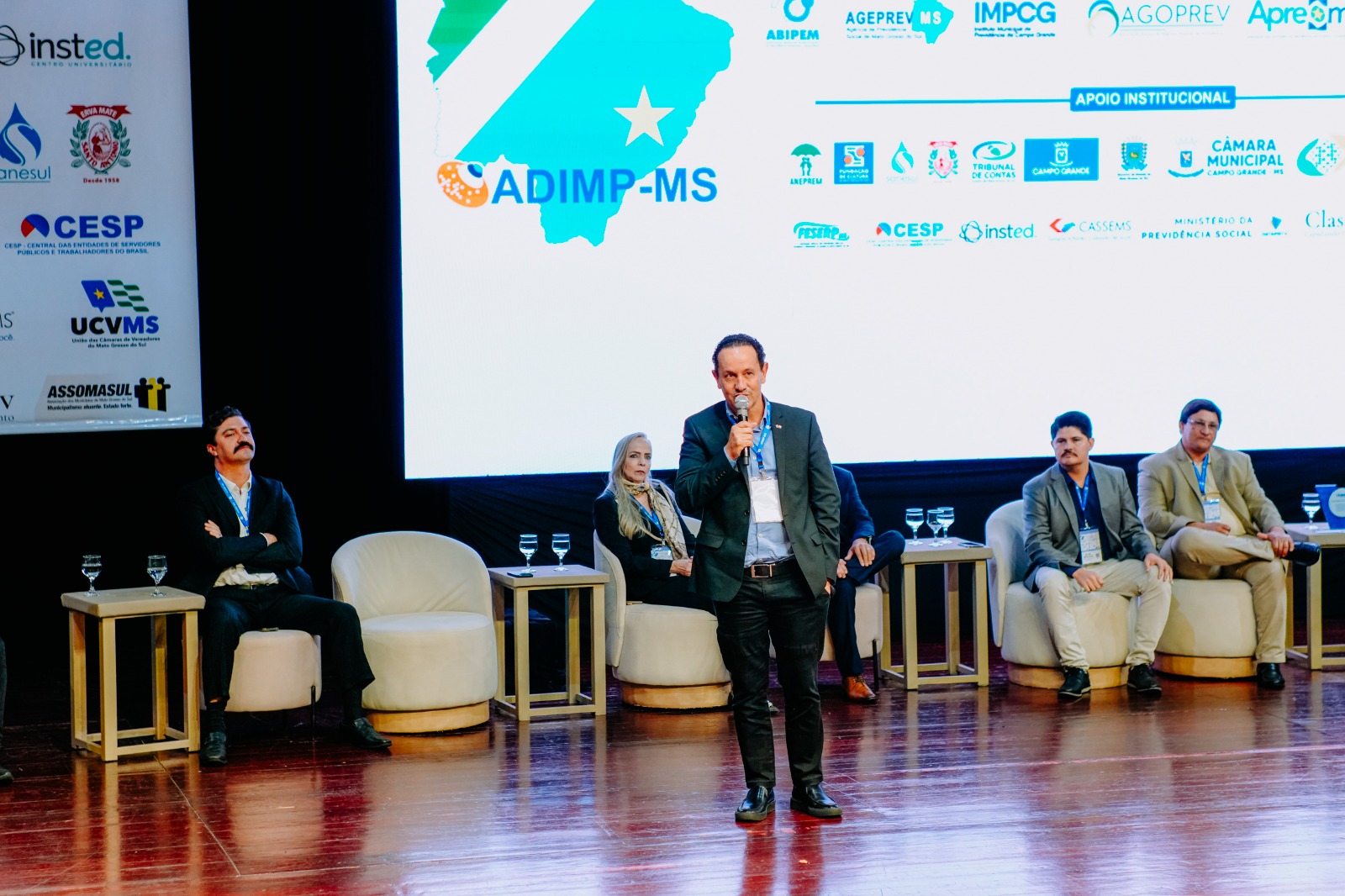 Walter Carneiro Júnior destaca compromisso do Governo de Mato Grosso do Sul com a modernização da gestão previdenciária na abertura do 11º Congresso da ADIMP-MS, 3º Encontro Centro-Oeste da ABIPEM e o 6º ENCOPREV,