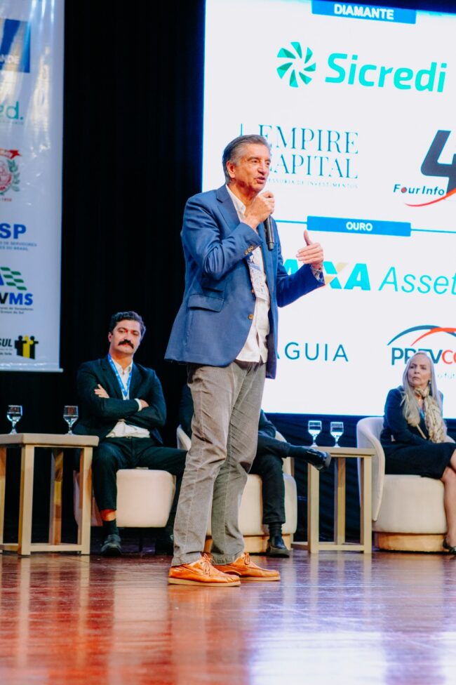Deputado Federal Dagoberto Nogueira destaca importância dos RPPS e da qualificação dos gestores durante Congresso